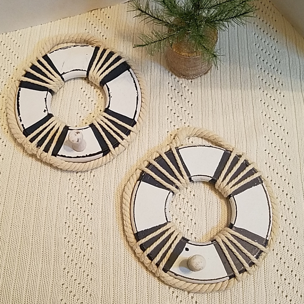 Nautical wall art / hanger